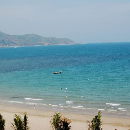 Minh Nhat Hotel Нячанг Экстерьер фото