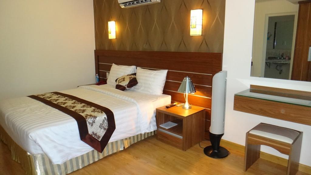 Minh Nhat Hotel Нячанг Номер фото