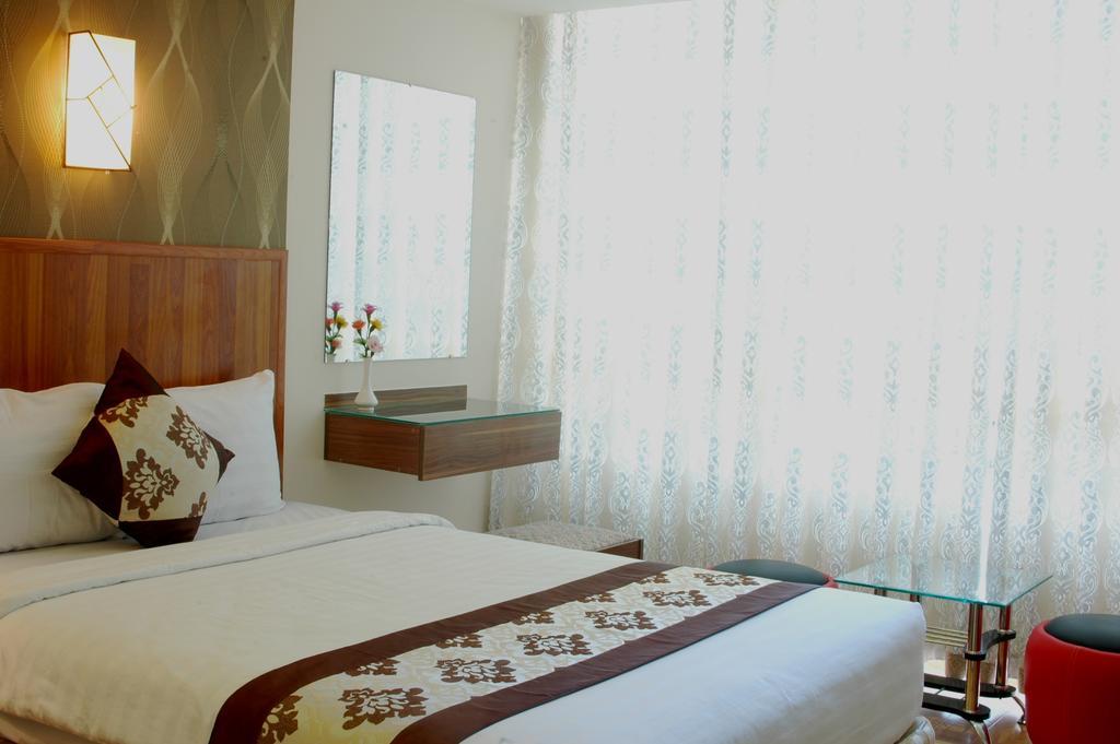 Minh Nhat Hotel Нячанг Номер фото
