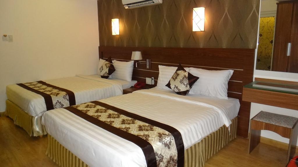 Minh Nhat Hotel Нячанг Номер фото