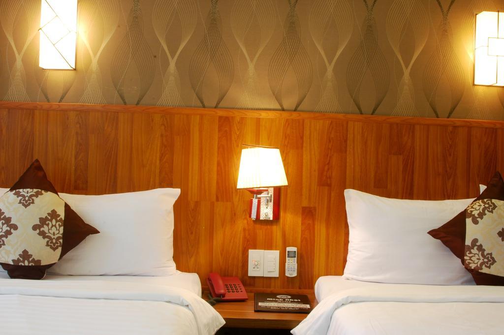 Minh Nhat Hotel Нячанг Номер фото