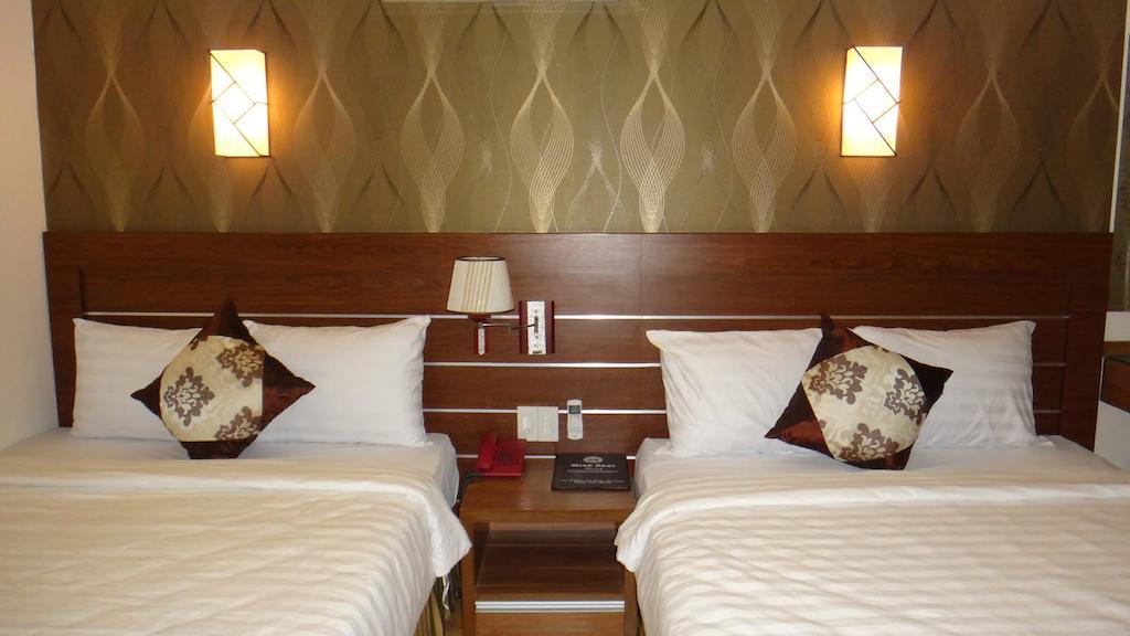 Minh Nhat Hotel Нячанг Номер фото